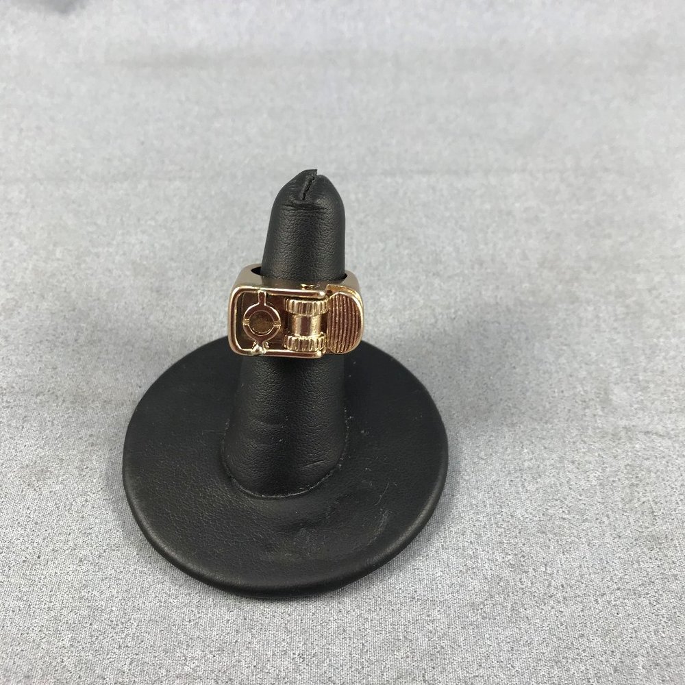New Size 5/6 Novelty Ring that looks like a Lighter - Picture 2 of 10